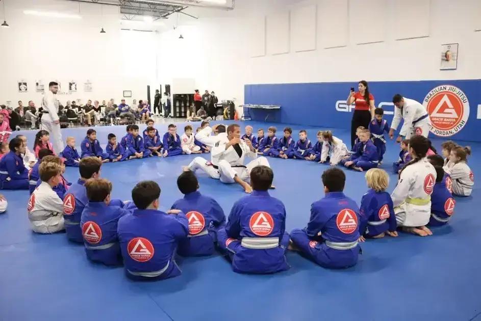 Brazilian Jiu-Jitsu 101: What It Is and How It Works