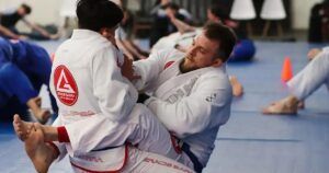 Brazilian Jiu-Jitsu vs Wrestling: Pros for Beginners
