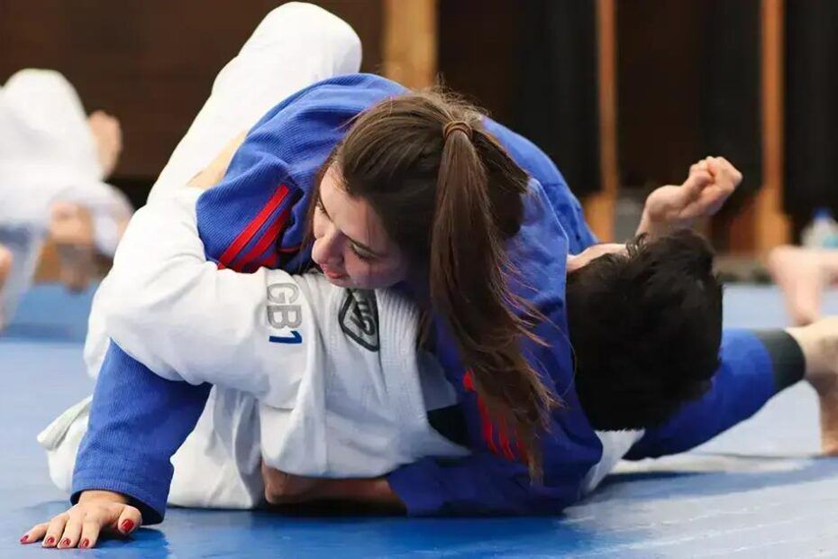 What “Rolling” Means at Jiu-Jitsu (And Why It’s Safe When Coached Well)